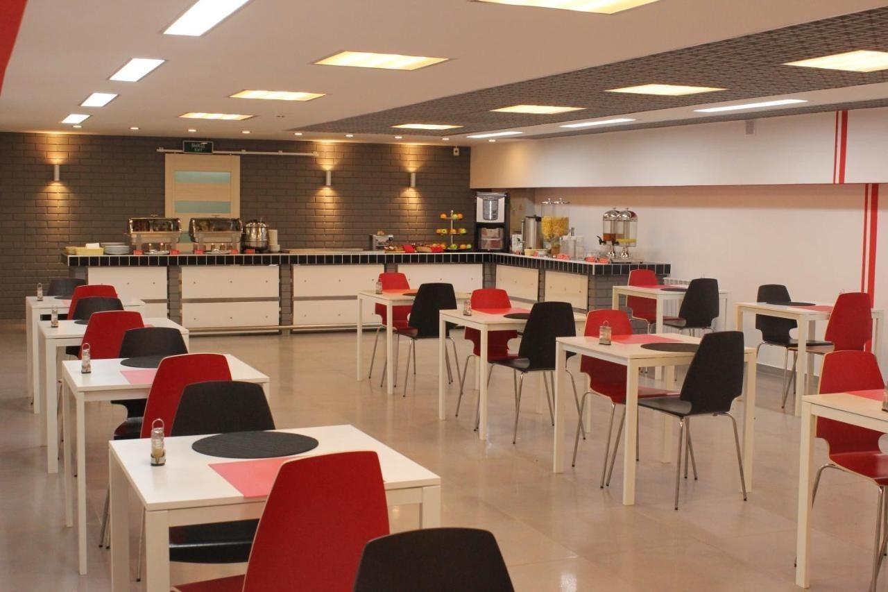 Chisto Hotel Gomel Ngoại thất bức ảnh