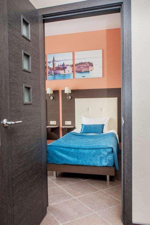 Chisto Hotel Gomel Phòng bức ảnh